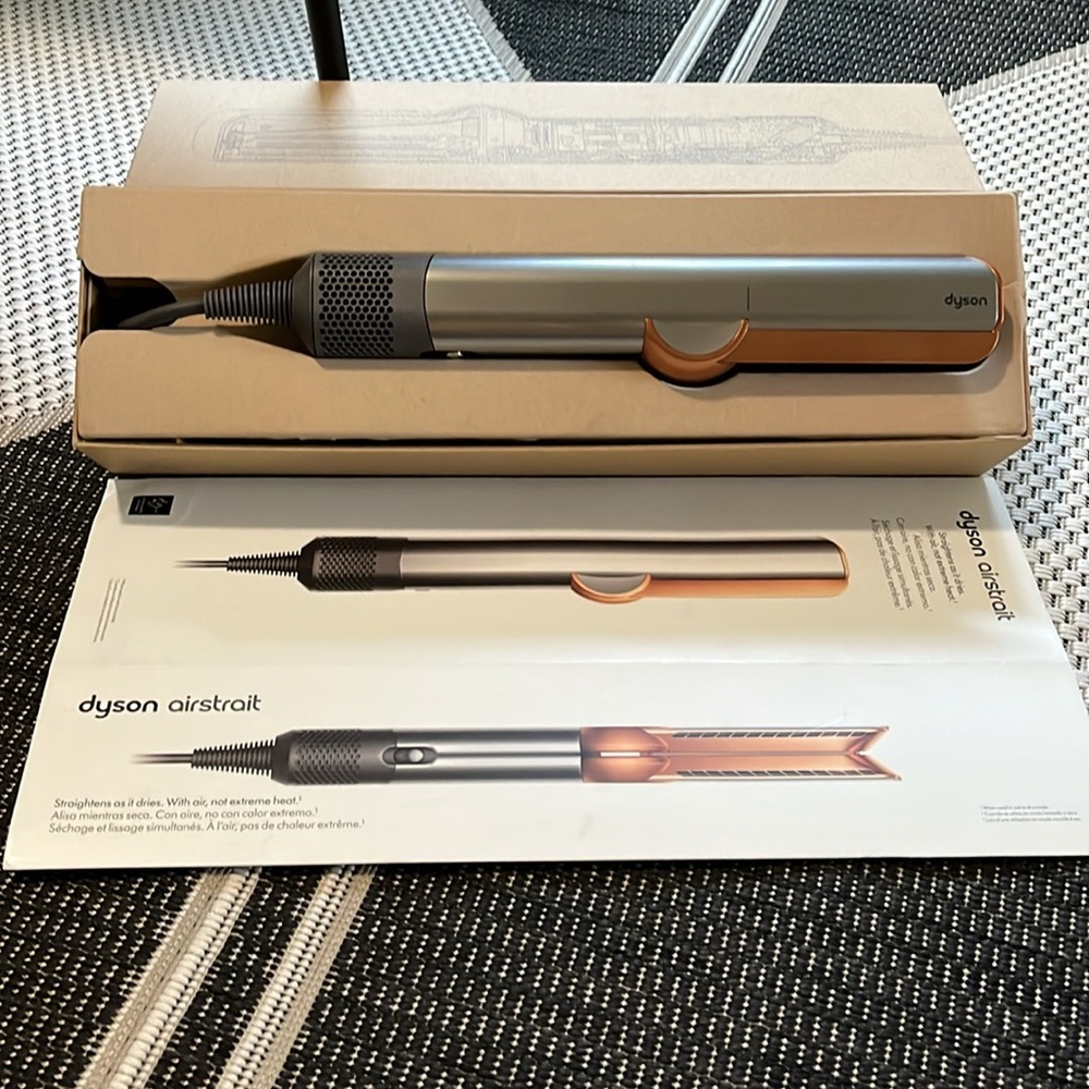 Dyson Airstraight Straightener in Silver and Copper